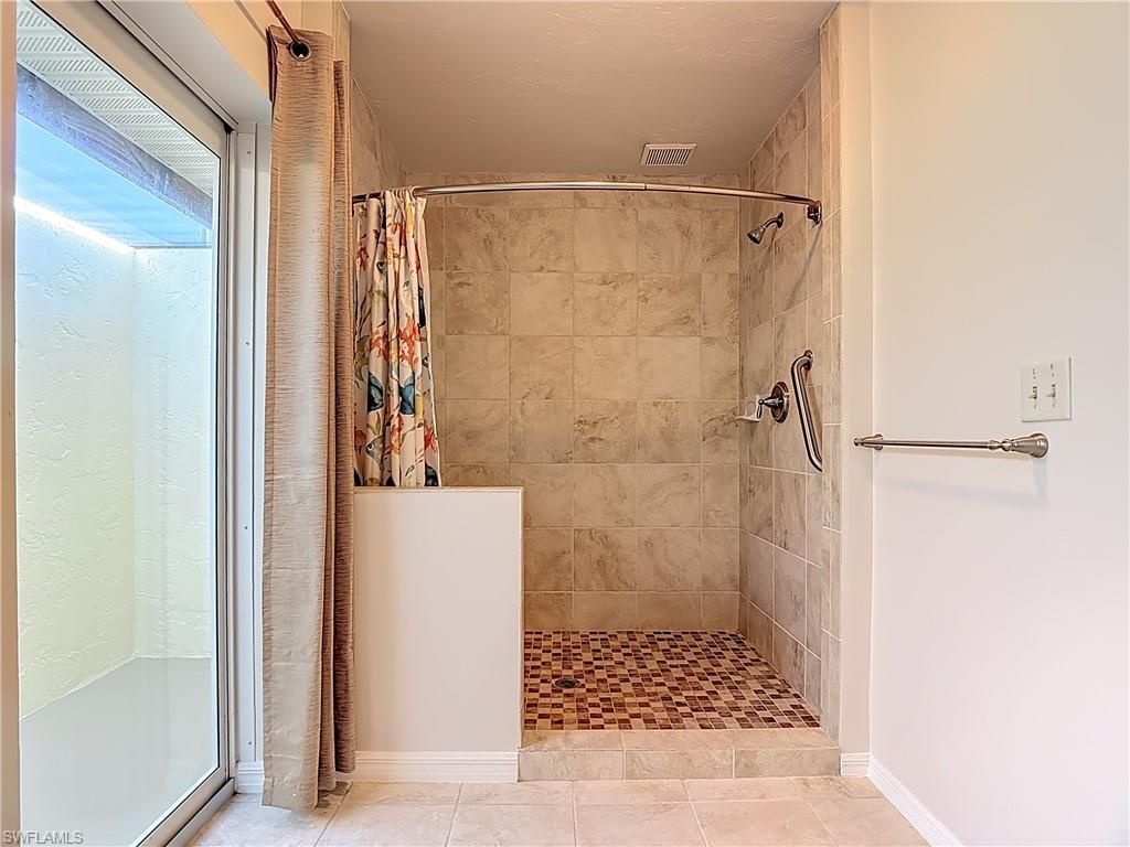 144 SW 38th Ter, Cape Coral, FL 33914 Photo