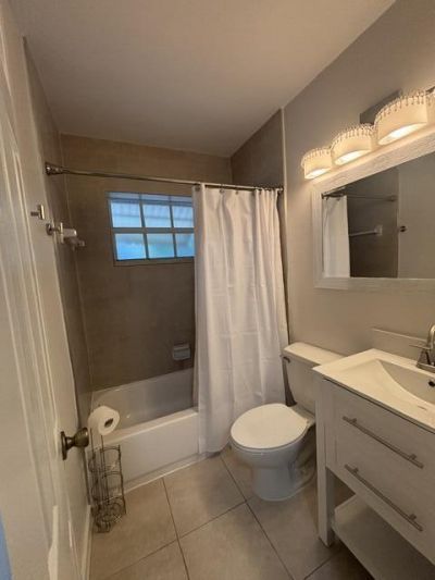738 SW 5th Avenue, Hallandale Beach, FL 33009 Photo