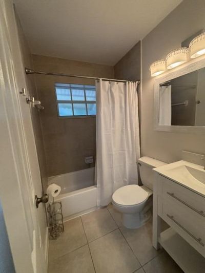 738 SW 5th Avenue, Hallandale Beach, FL 33009 Photo