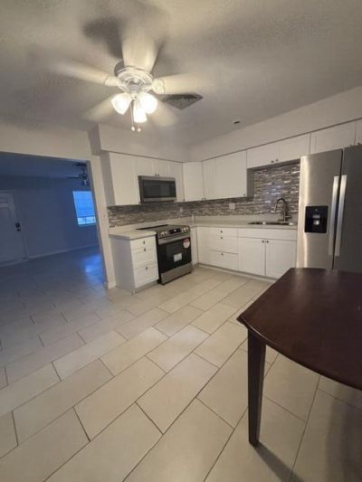 738 SW 5th Avenue, Hallandale Beach, FL 33009 Photo