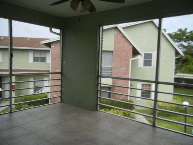 12076 Alternate A1a, Unit E2, Cabana Colony, FL 33410 Photo