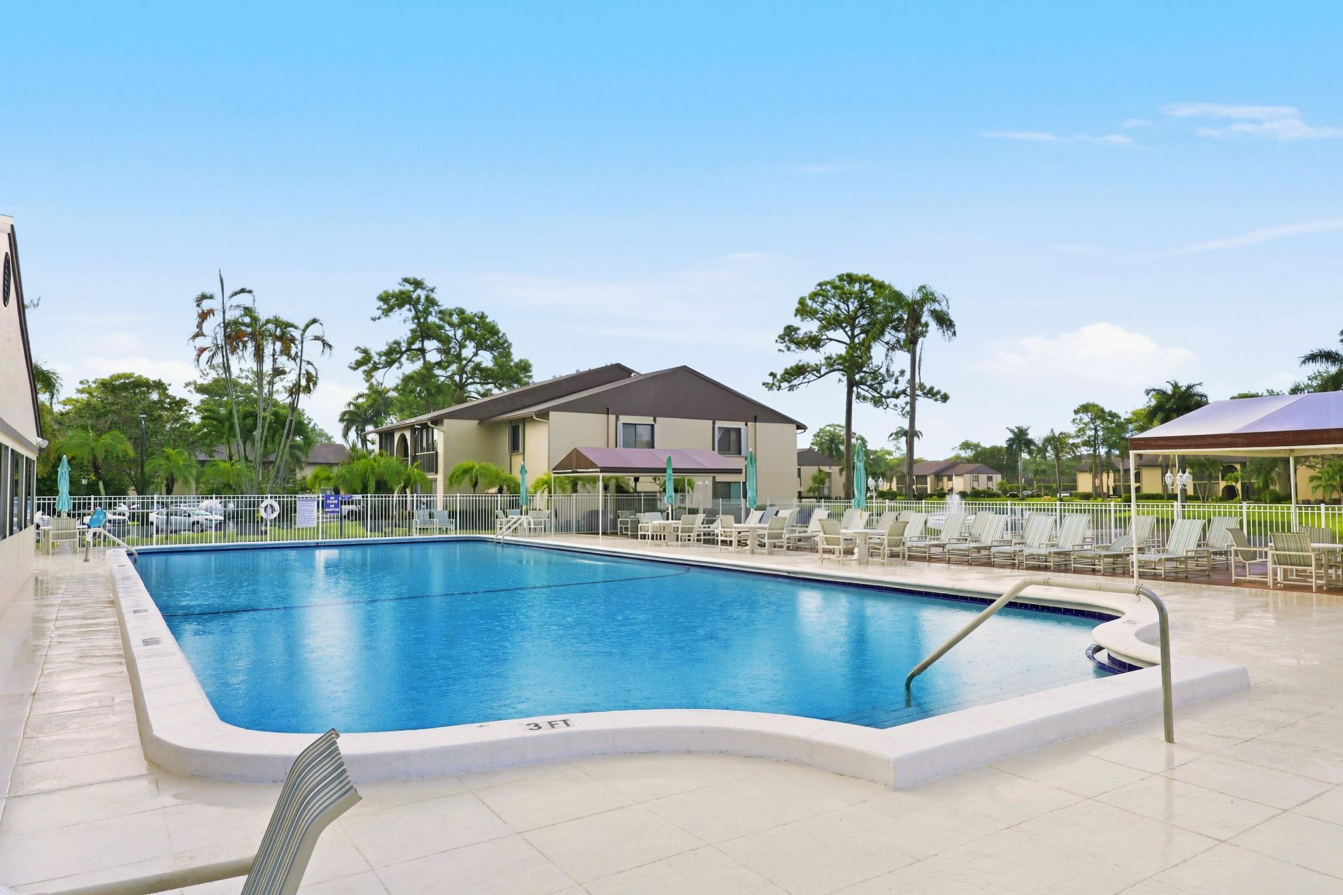 204 Pine Hov Circle, Unit B-1, Greenacres, FL 33463 Photo