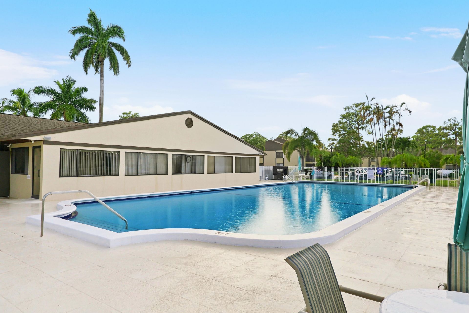 204 Pine Hov Circle, Unit B-1, Greenacres, FL 33463 Photo