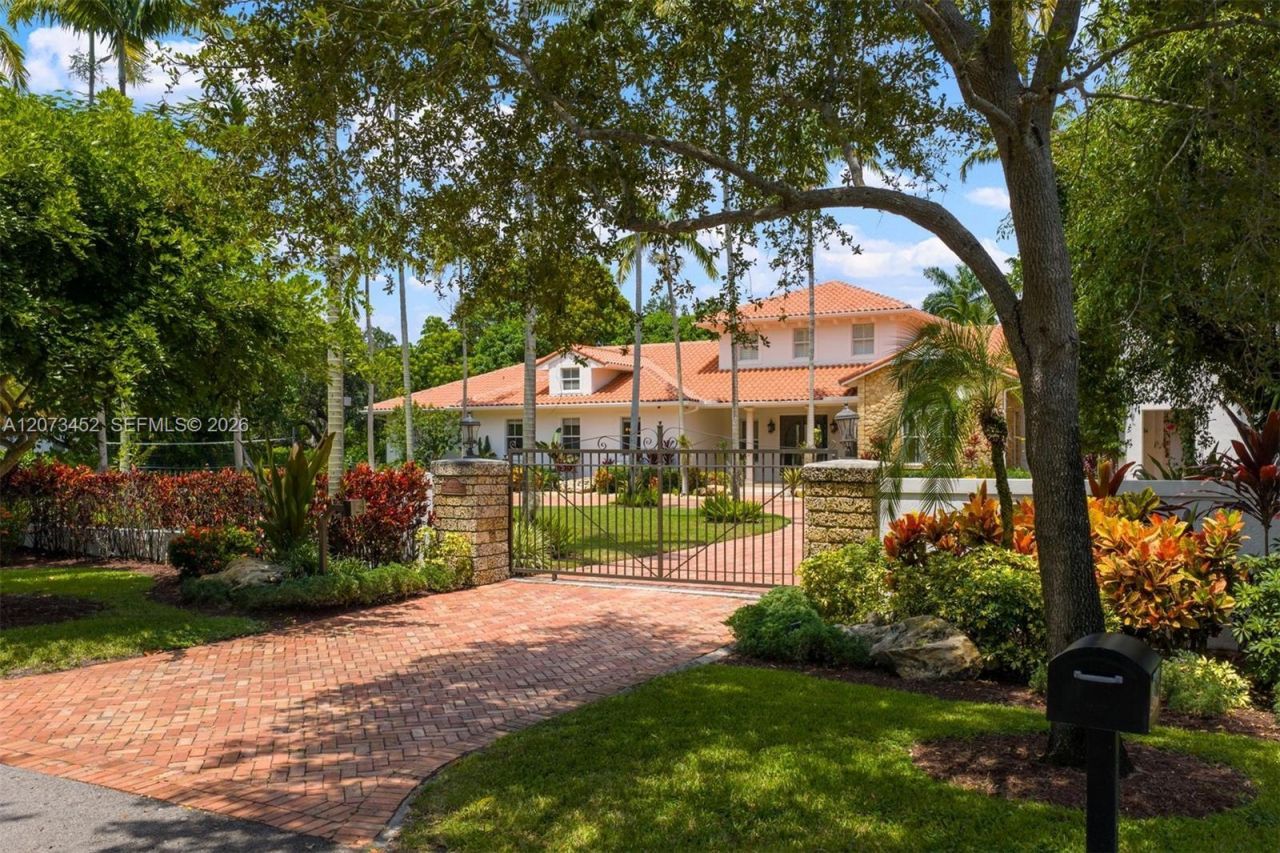6235 Rolling Road Dr, Pinecrest, FL 33156 Photo