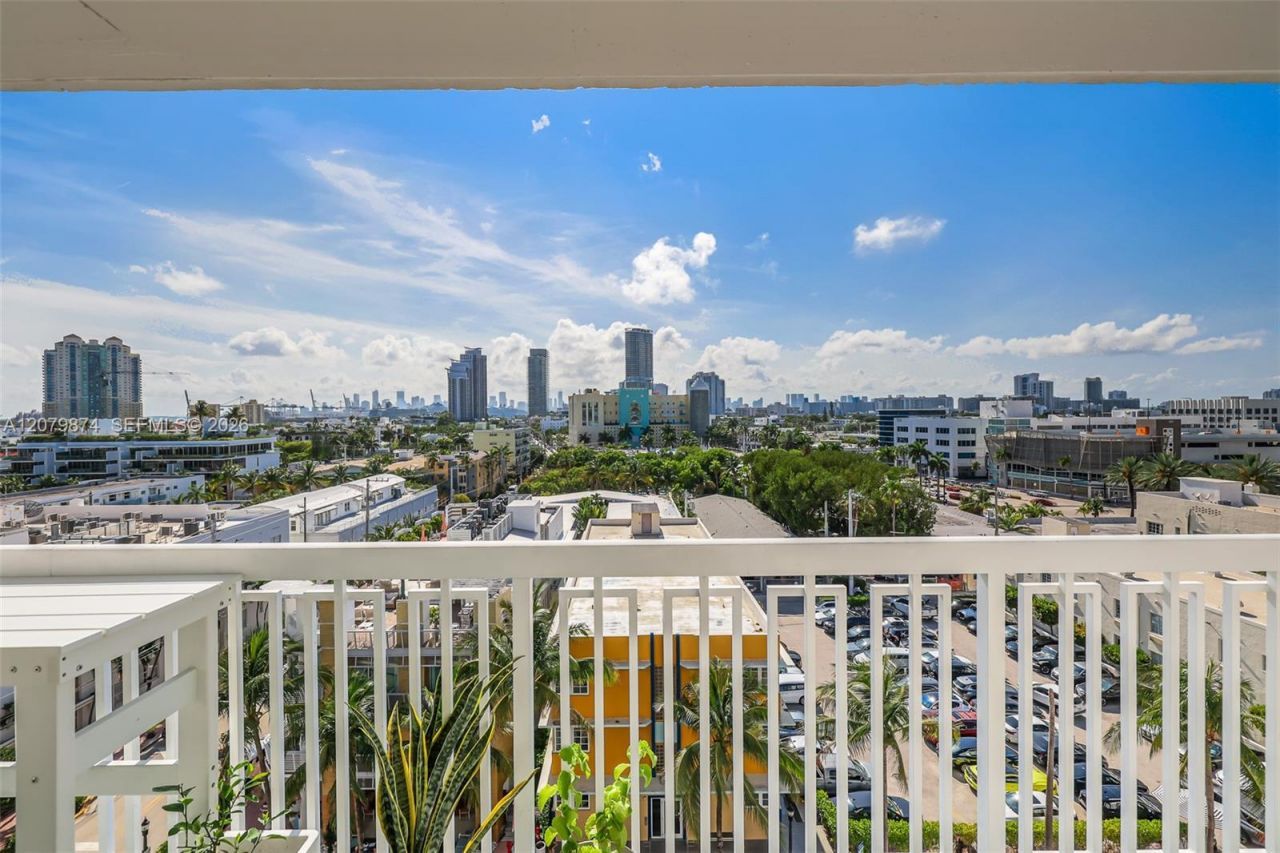 401 Ocean Dr, Unit 903, Miami Beach, FL 33139 Photo