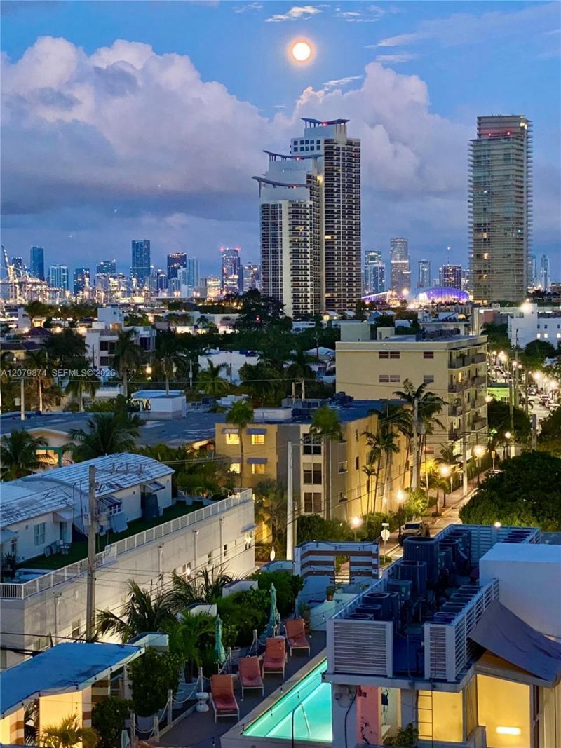 401 Ocean Dr, Unit 903, Miami Beach, FL 33139 Photo