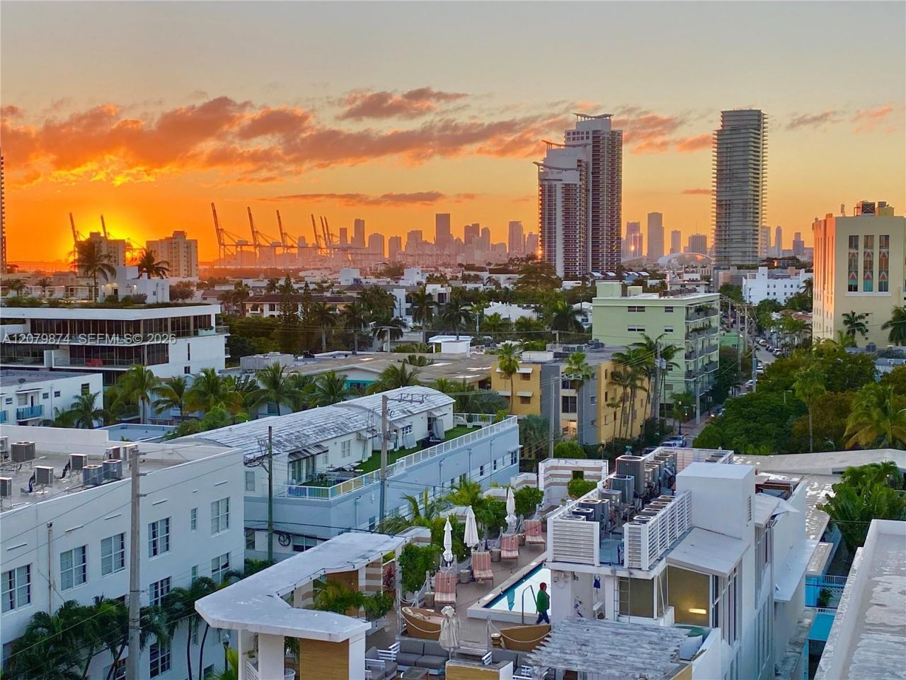 401 Ocean Dr, Unit 903, Miami Beach, FL 33139 Photo