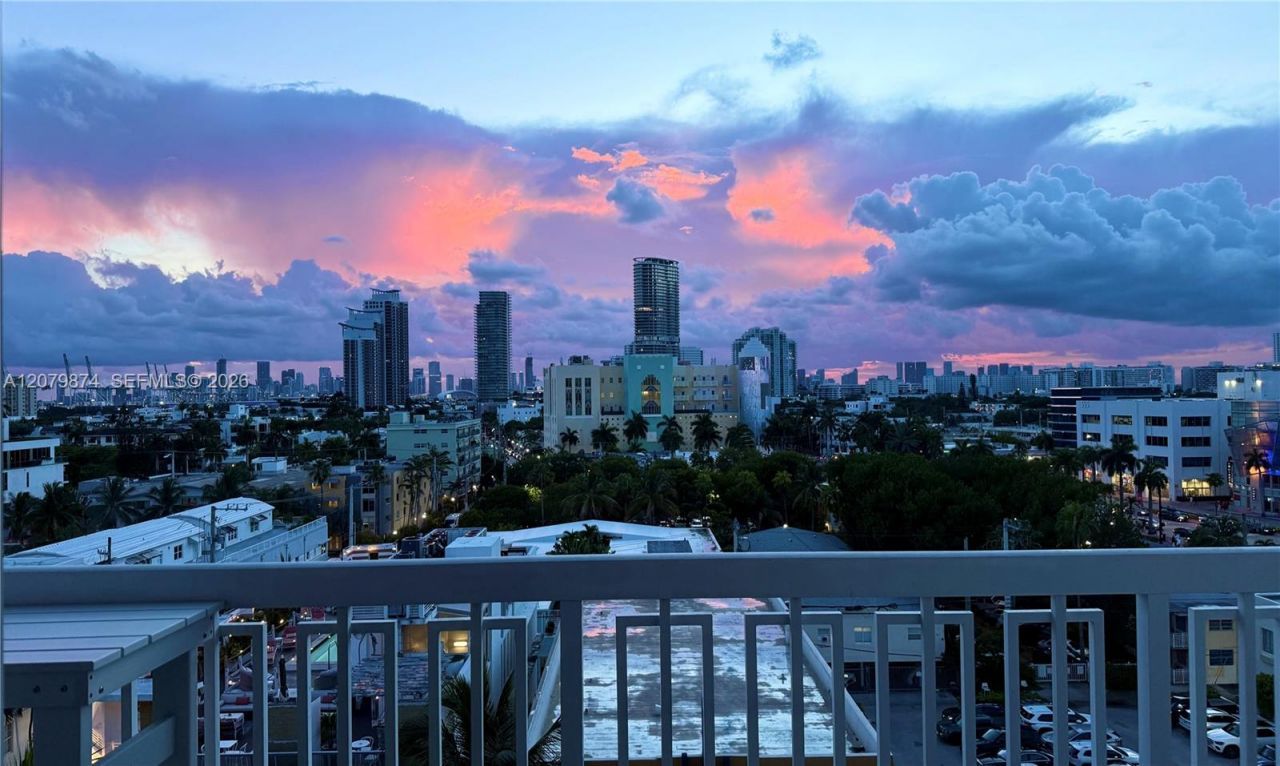 401 Ocean Dr, Unit 903, Miami Beach, FL 33139 Photo