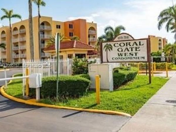 6970 NW 186th St , Unit 3-505, Hialeah, FL 33015