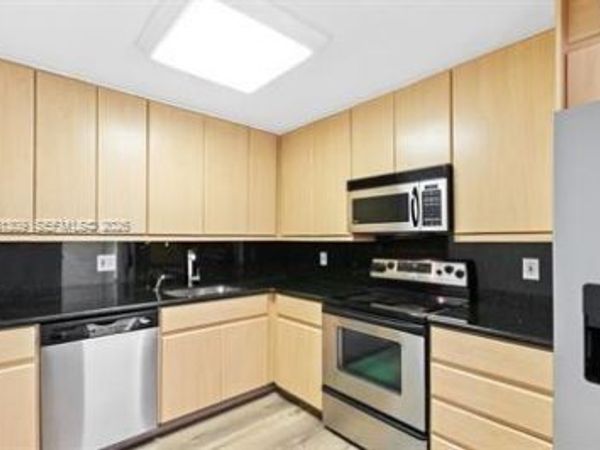 2500 Parkview Dr , Unit 1216, Hallandale Beach, FL 33009
