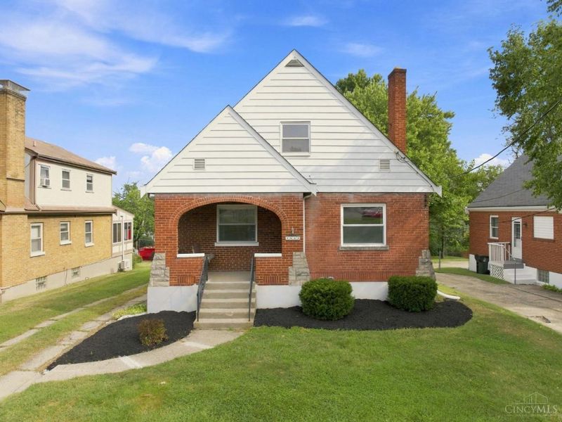 4056 Mcfarran Avenue, Cheviot, OH 45211 Photo 1