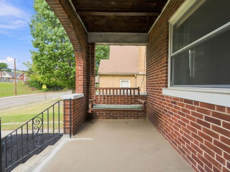 4056 Mcfarran Avenue, Cheviot, OH 45211 Photo 2