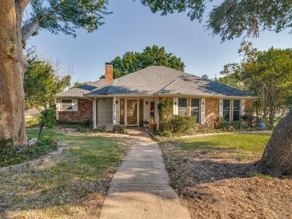 4125 Simmons Drive , Rowlett, TX 75088