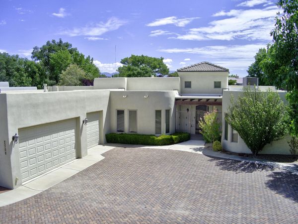 508 Laguna Seca Lane NW, Albuquerque, NM 87104