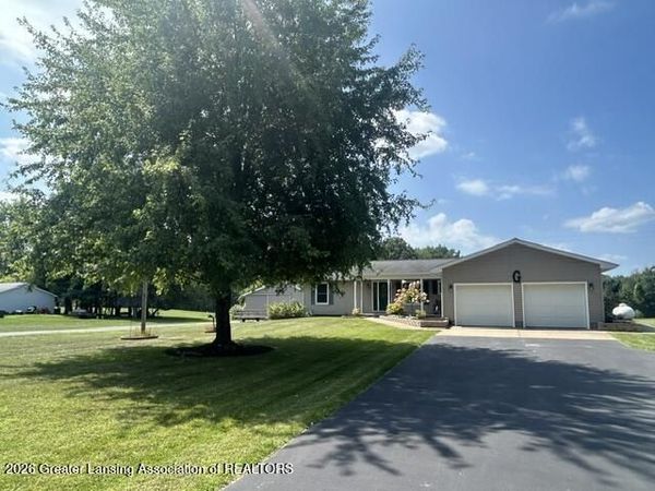 3900 Stillson Road, Stockbridge, MI 49285