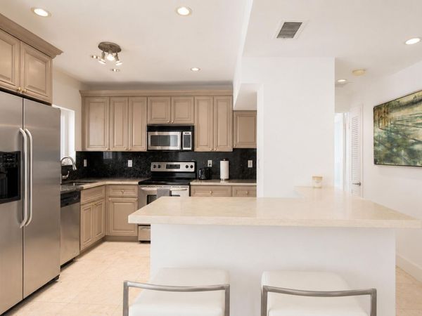 100 Lincoln Road, Unit PH14, Miami Beach, FL 33139