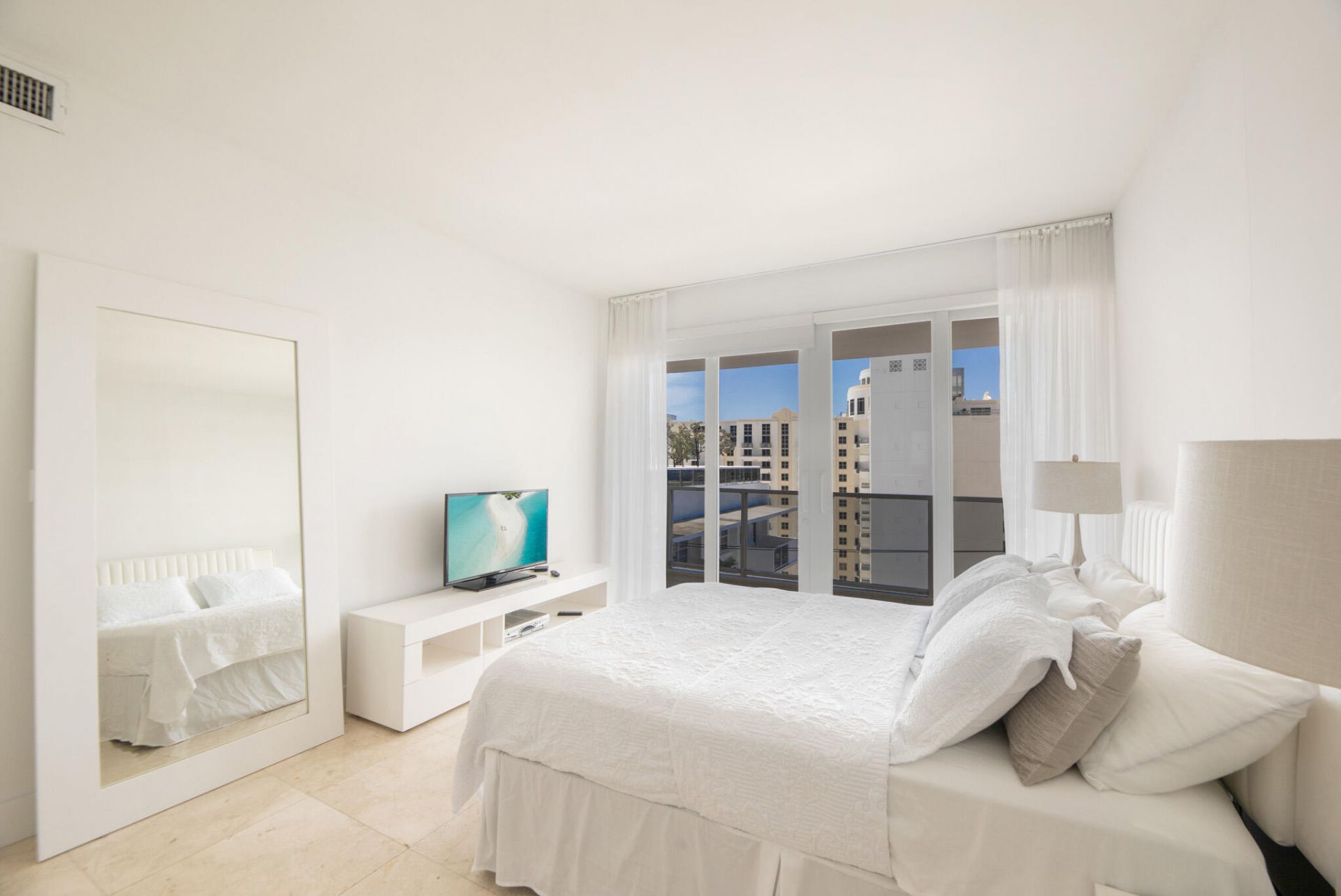 100 Lincoln Road, Unit PH14, Miami Beach, FL 33139 Photo