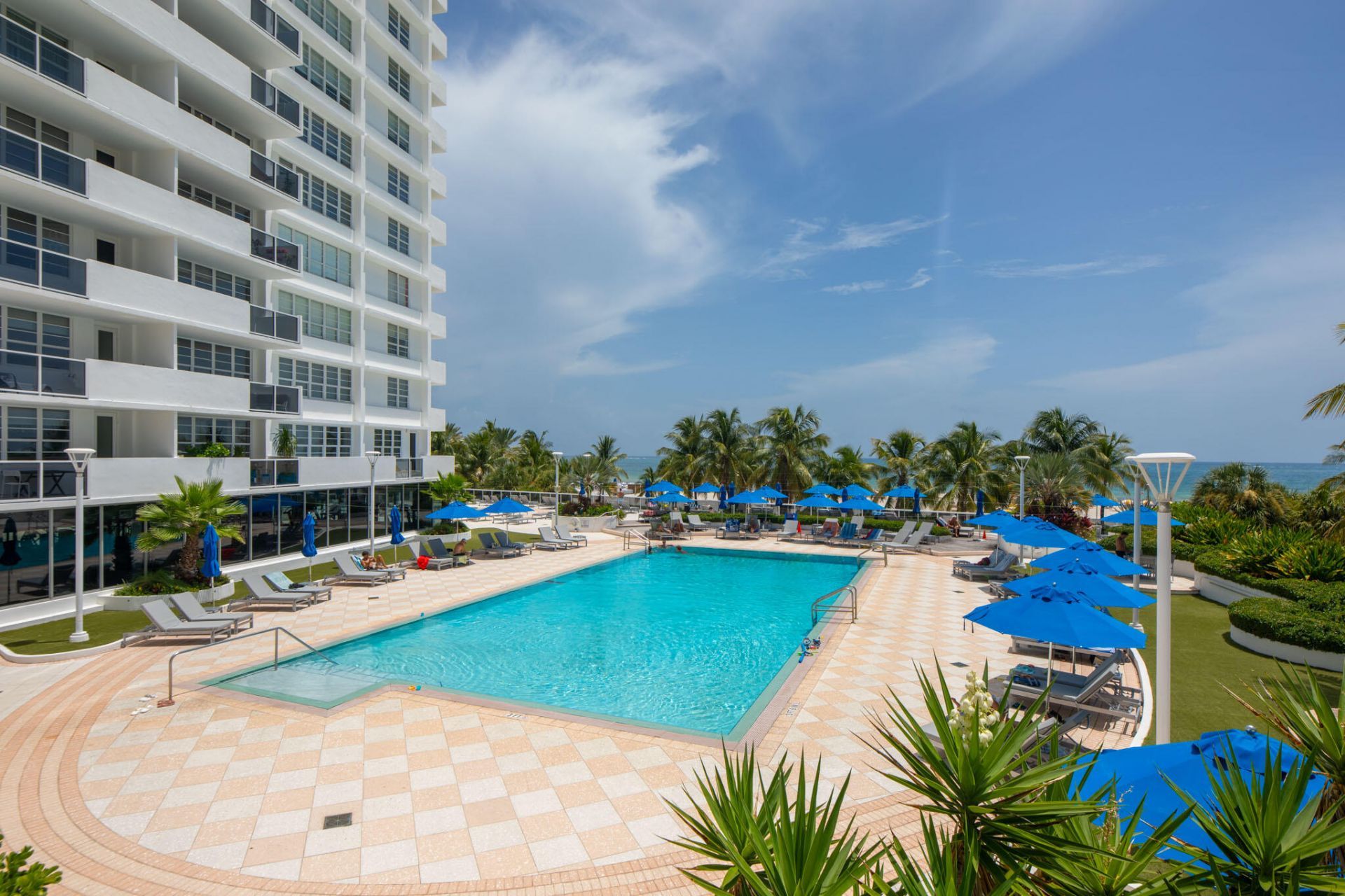 100 Lincoln Road, Unit PH14, Miami Beach, FL 33139 Photo