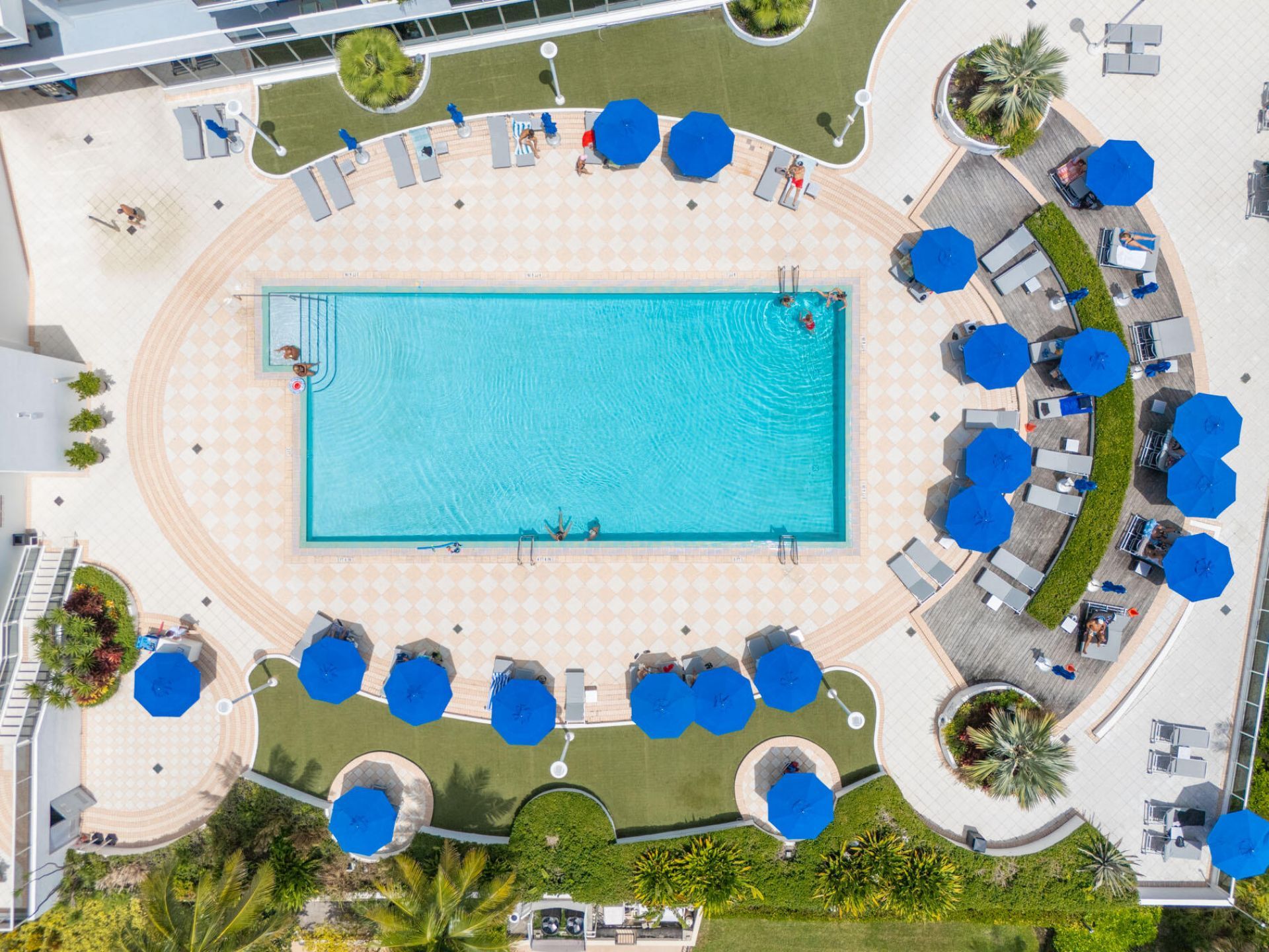 100 Lincoln Road, Unit PH14, Miami Beach, FL 33139 Photo