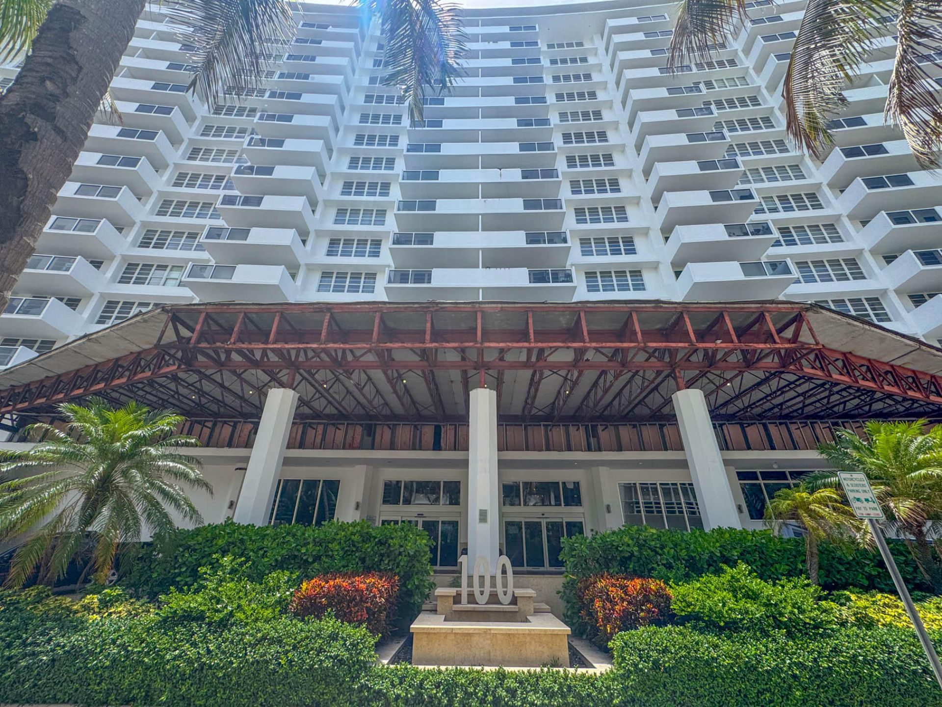 100 Lincoln Road, Unit PH14, Miami Beach, FL 33139 Photo