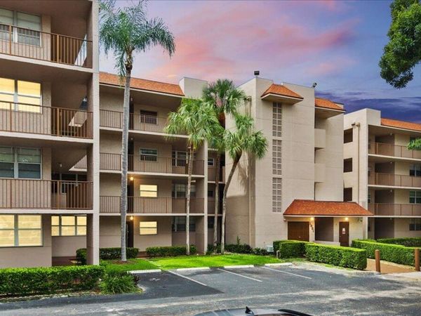 1831 Sabal Palm Drive, Unit 403, Davie, FL 33324