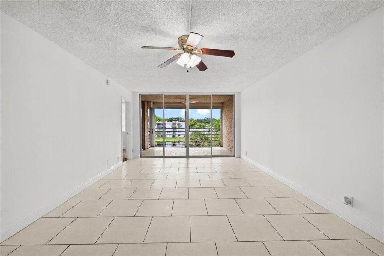 1831 Sabal Palm Drive, Unit 403, Davie, FL 33324 Photo
