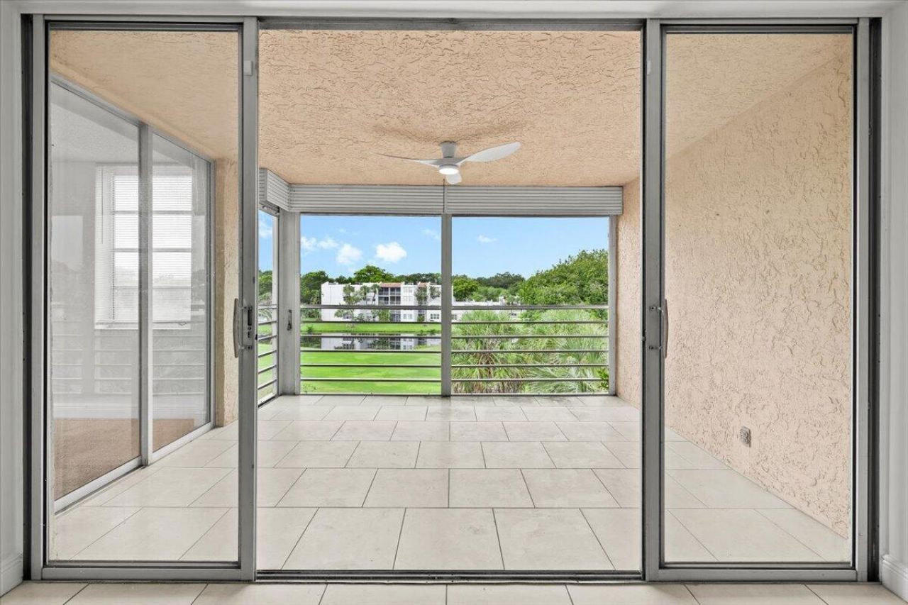 1831 Sabal Palm Drive, Unit 403, Davie, FL 33324 Photo