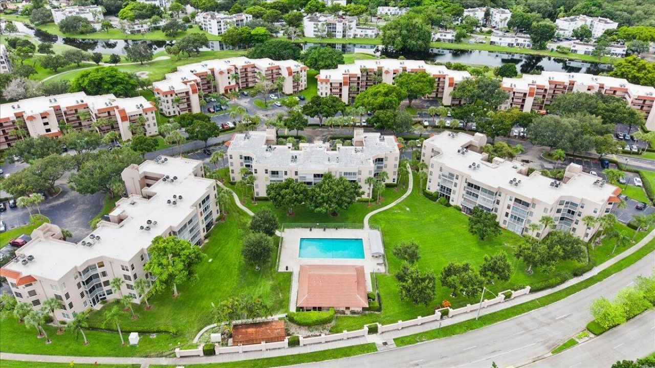 1831 Sabal Palm Drive, Unit 403, Davie, FL 33324 Photo