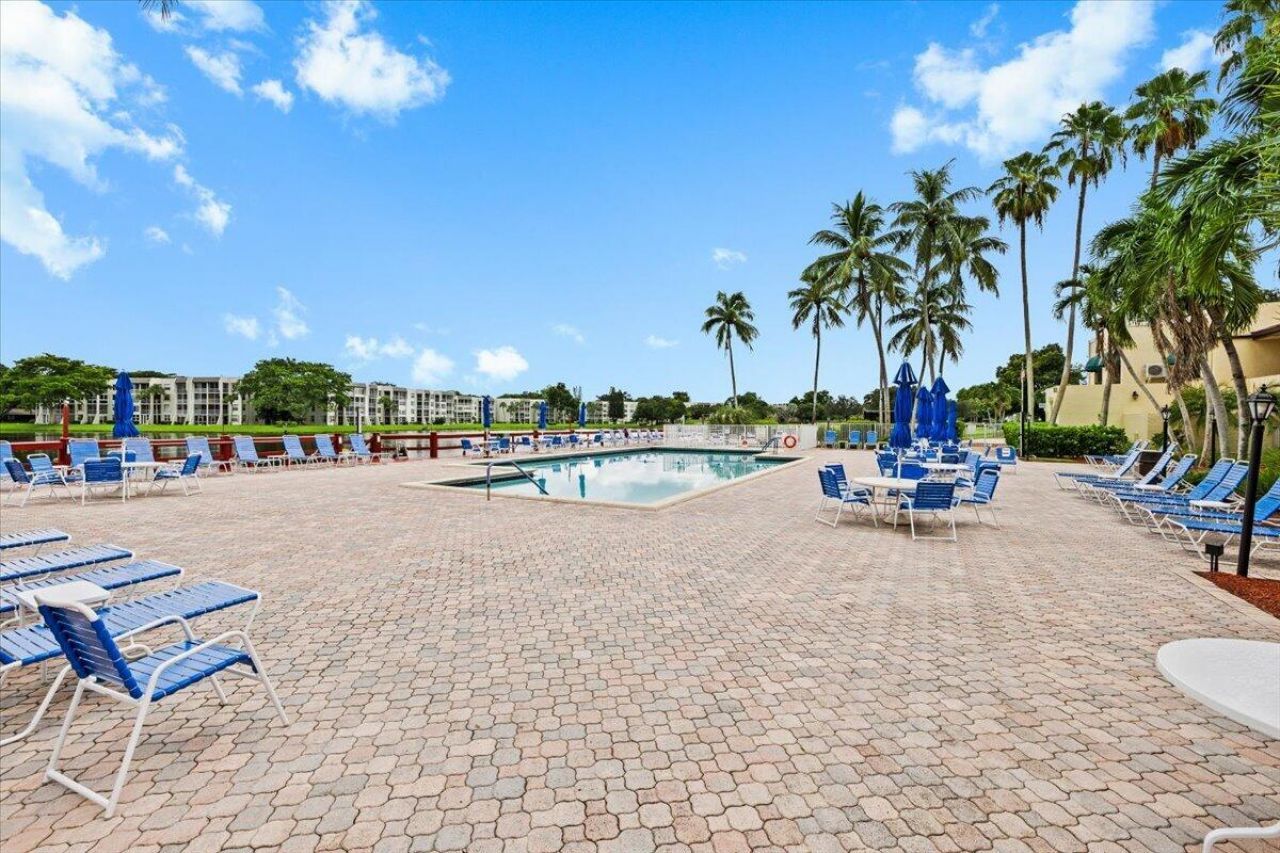 1831 Sabal Palm Drive, Unit 403, Davie, FL 33324 Photo