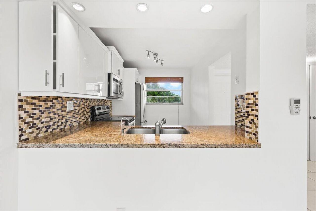 1831 Sabal Palm Drive, Unit 403, Davie, FL 33324 Photo