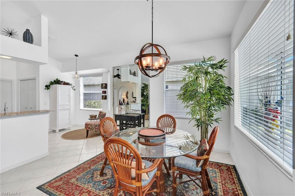484 Crossfield Cir, Naples, FL 34104 Photo