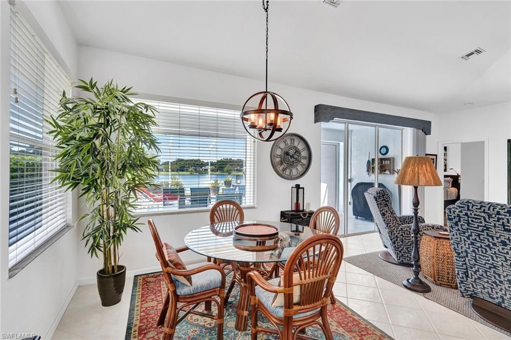 484 Crossfield Cir, Naples, FL 34104 Photo