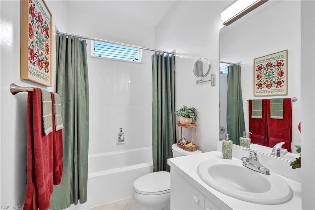 484 Crossfield Cir, Naples, FL 34104 Photo