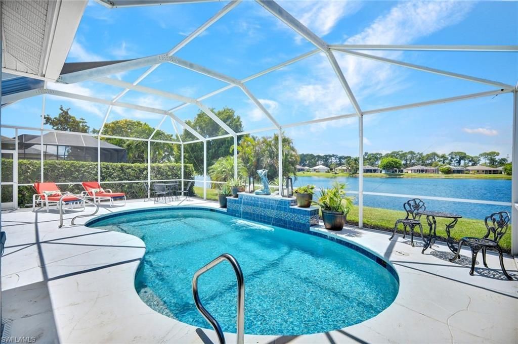 484 Crossfield Cir, Naples, FL 34104 Photo