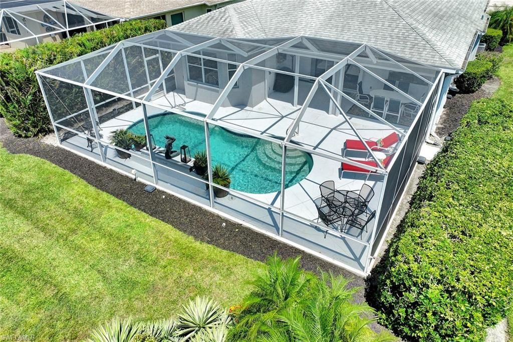 484 Crossfield Cir, Naples, FL 34104 Photo