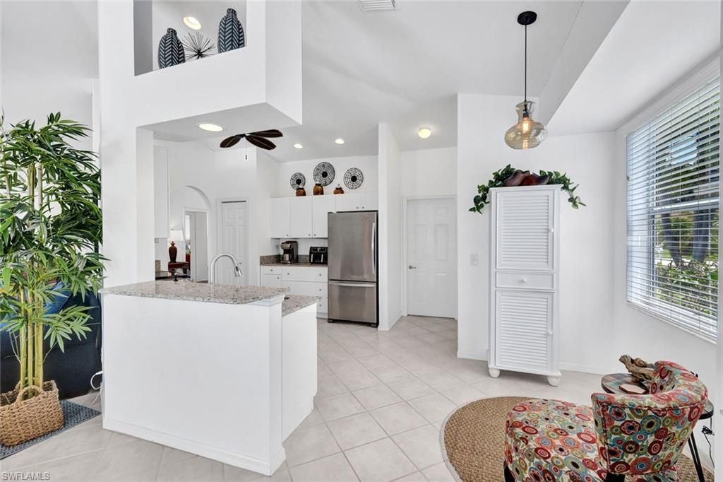 484 Crossfield Cir, Naples, FL 34104 Photo