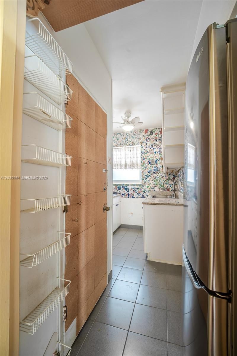 4730 Pine Tree Dr, Unit 17, Miami Beach, FL 33140 Photo