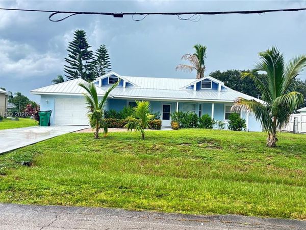 445 SW Cherryhill Rd , Port St. Lucie, FL 34953