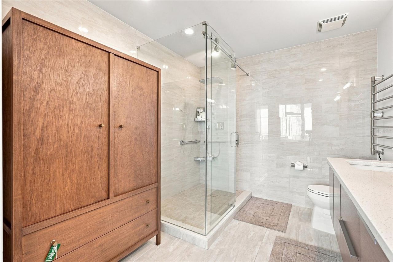 175 1st Street S, Unit 2701, Saint Petersburg, FL 33701 Photo