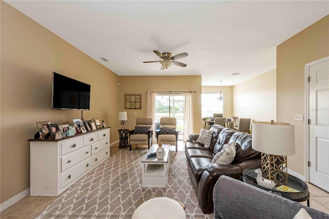 3698 Parkridge Circle, Unit 26-104, Sarasota, FL 34243 Photo