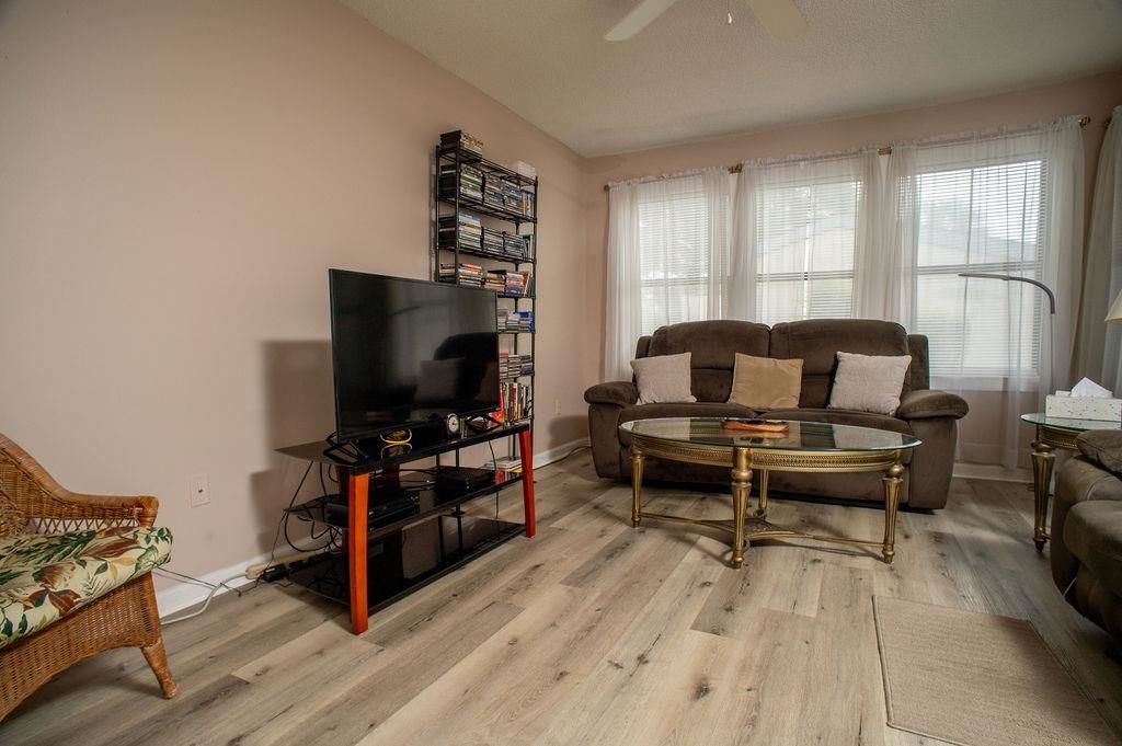 501 Maison Dr. Photo 5