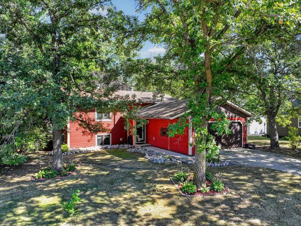 205 Kenwood Drive , Alexandria, MN 56308
