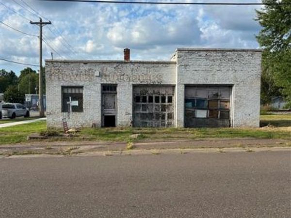 401 E Maple Street, Stanley, WI 54768