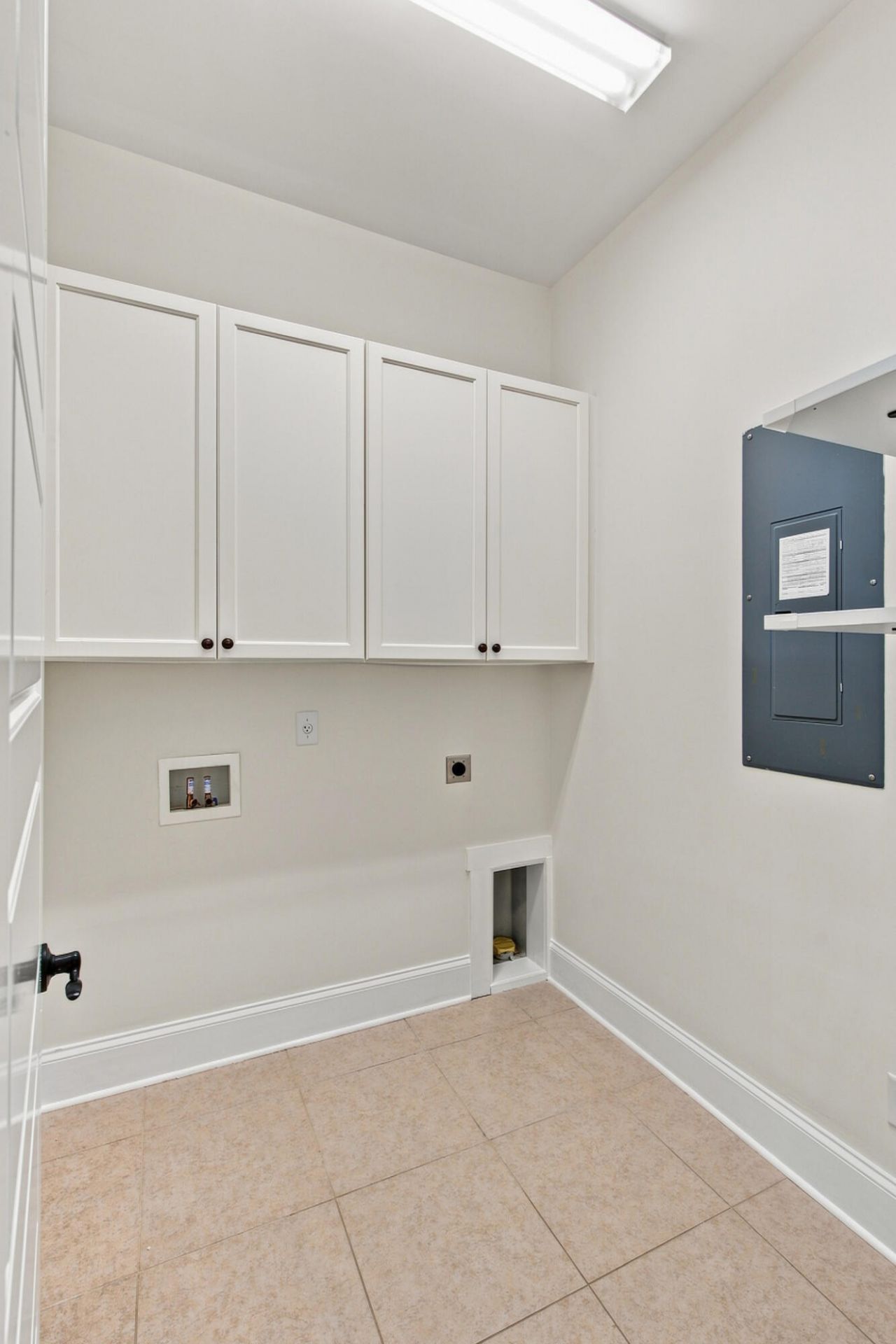 1541 Willtown Street Photo 19
