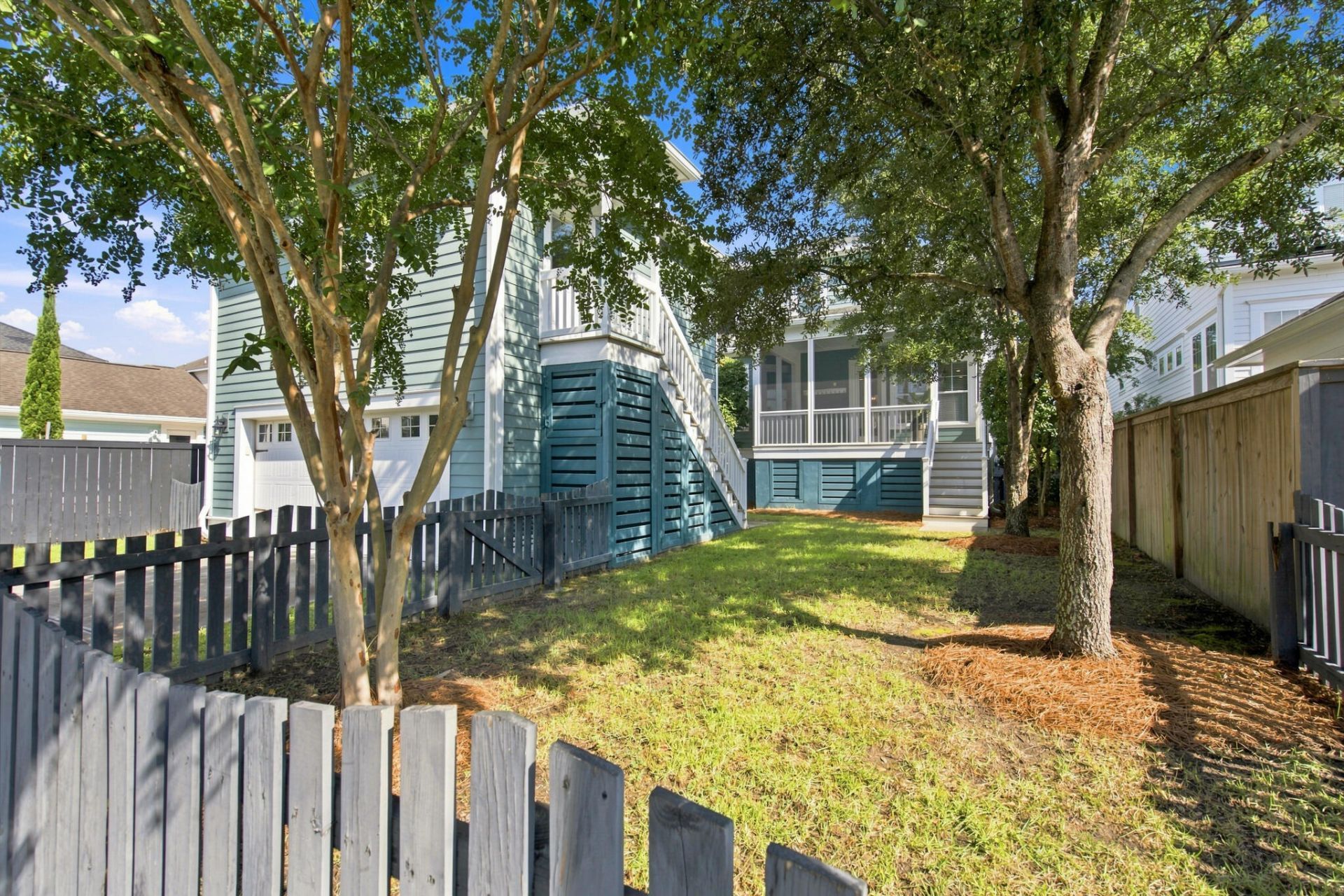 1541 Willtown Street Photo 38