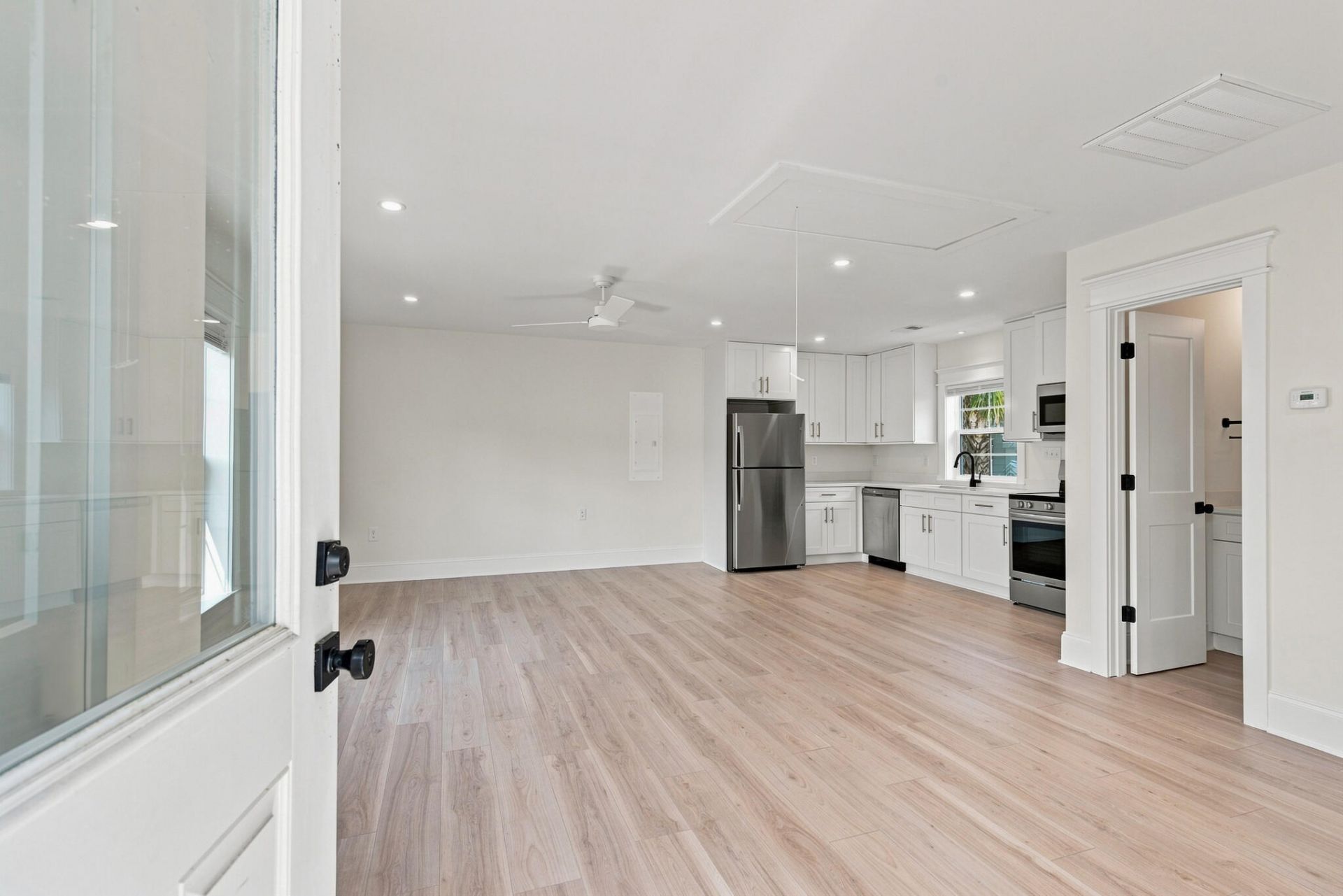 1541 Willtown Street Photo 39