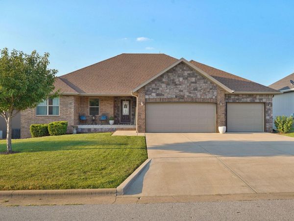 2741 W Fishhook Avenue , Ozark, MO 65721
