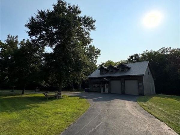 1838 &1848 S 98th Street, Edwardsville, KS 66111