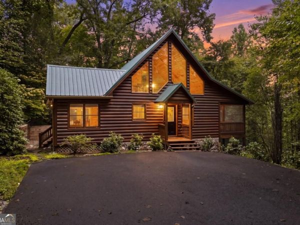 123 Lone Oak Drive, Blue Ridge, GA 30513