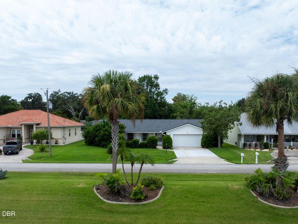 28 Fleming Court, Palm Coast, FL 32137